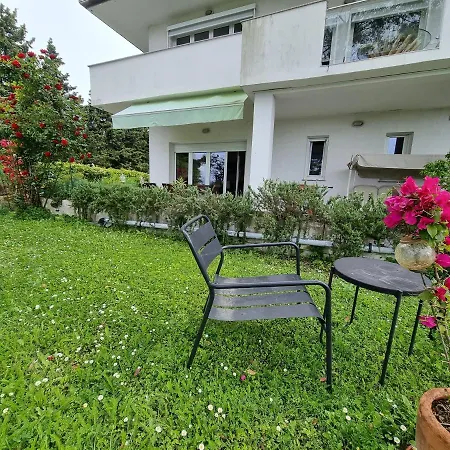Garden Apartment Secovlje Exterior photo