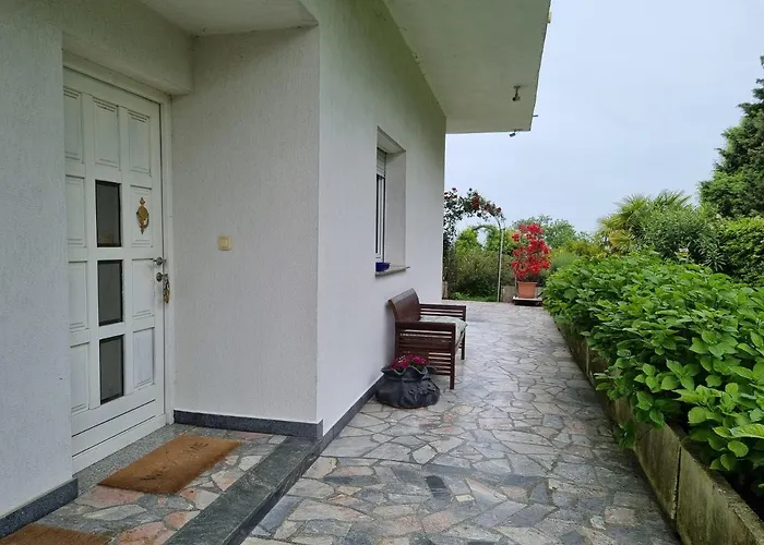 Garden Apartment